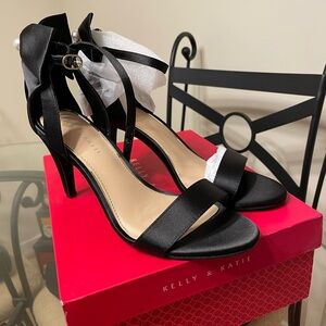 Kelly & Katie Tamantha Sandal